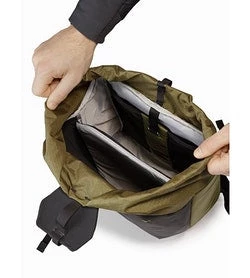 Arc'teryx ARRO 20 BUCKET BAG Running Shoes 12 Arc'teryx ARRO 20 BUCKET BAG Running Shoes